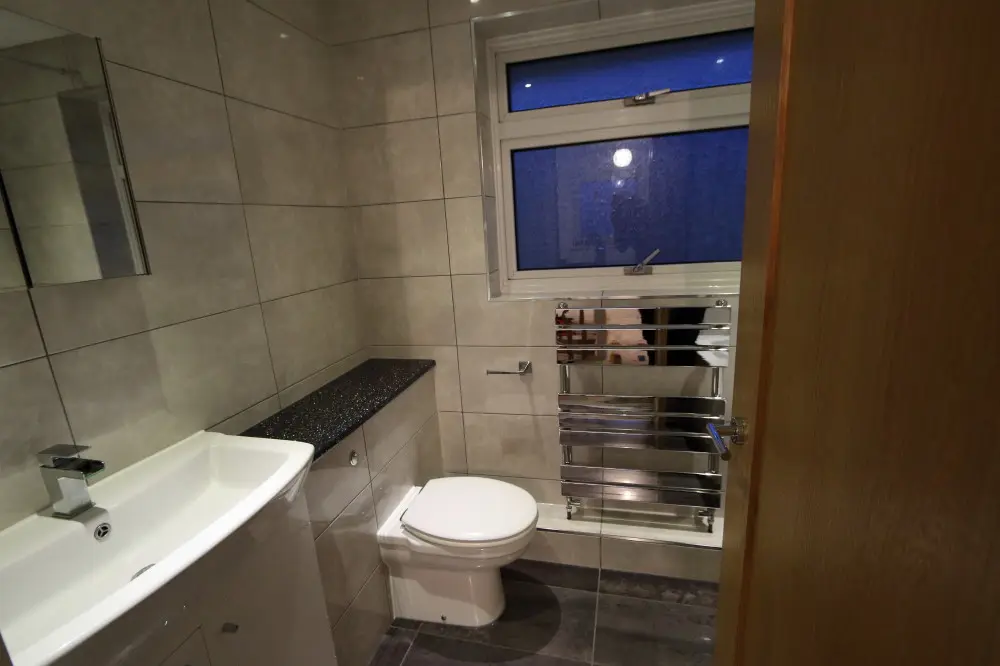 Bathroom fitter Guildford