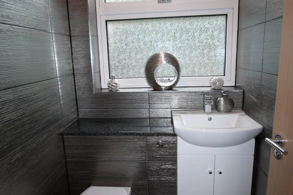 Bathroom fitter Guildford